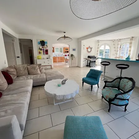 Welcome To Belle Provence Villa *